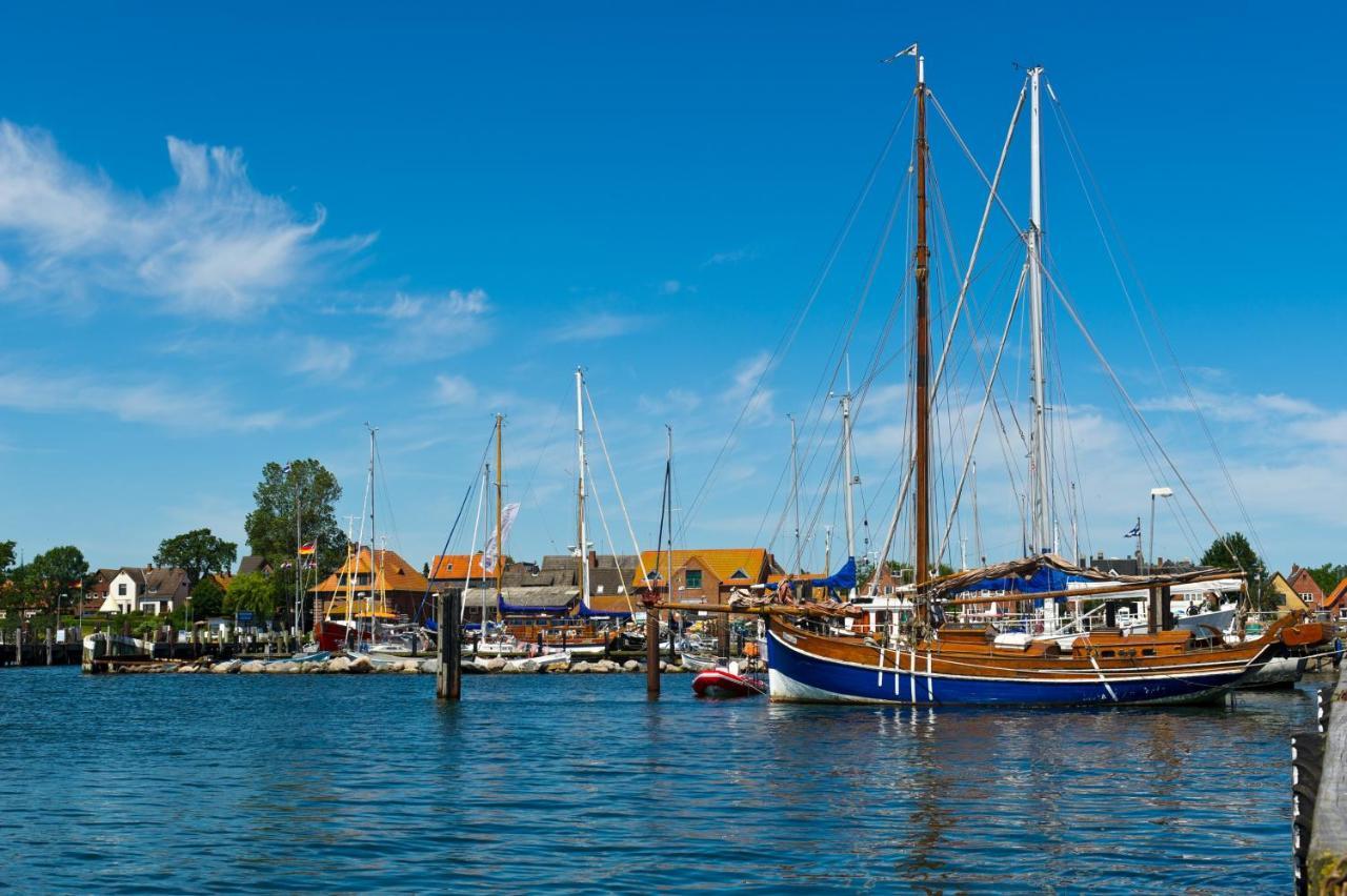 Hausboot Hilja Hotel Schleswig Bagian luar foto
