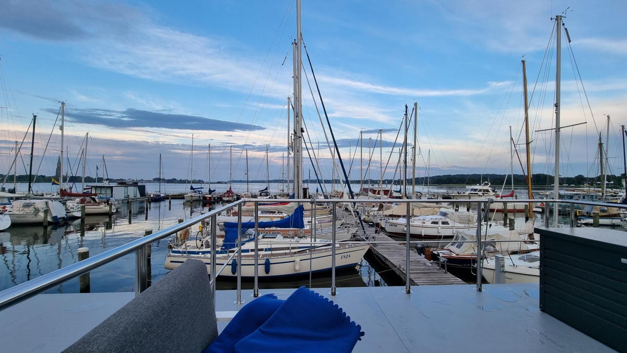 Hausboot Hilja Hotel Schleswig Bagian luar foto